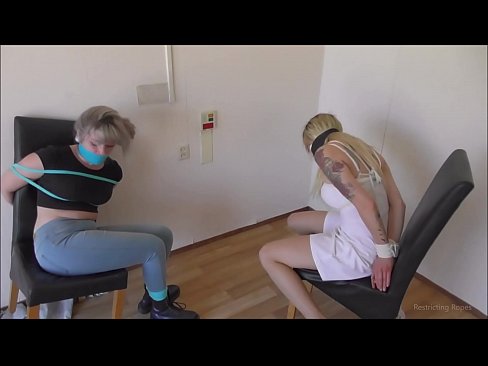 ❤️ Addicted / ceangailte agus gobáilte / cailin i bponc ️❌ Sluts ag ga.xlxxporno.ru ☑